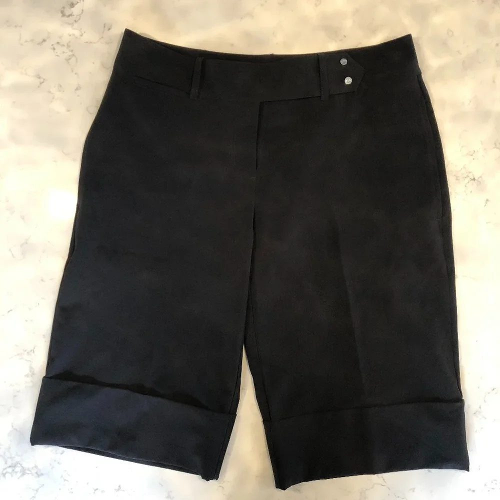 IZOD XFG Stretch Athletic Bermuda Cuffed Golf Shorts Black Size 4 - Picture 1 of 11